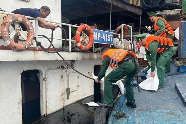 Xử lý kịp thời sự cố chìm tàu tại Cảng Quốc tế Long Sơn