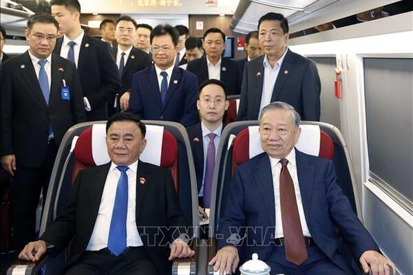 Tổng Bí thư, Chủ tịch nước Tô Lâm và phu nhân rời Thủ đô Bắc Kinh, thăm thành phố Nam Ninh (Trung Quốc)