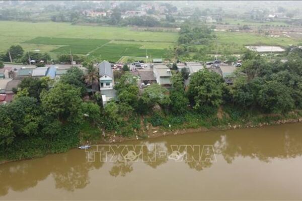 Mưa dông, sạt lở gây thiệt hại tại nhiều địa phương