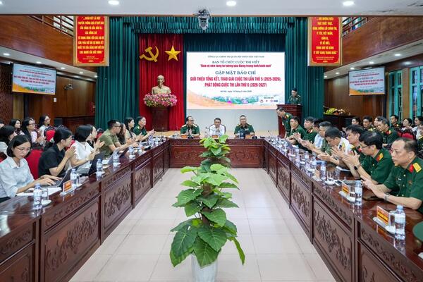 Gặp mặt báo chí thông tin về trao giải Cuộc thi viết “Bảo vệ nền tảng tư tưởng của Đảng trong tình hình mới” lần thứ 5
