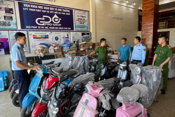 Nghệ An: Xử phạt một hộ kinh doanh phụ tùng xe máy giả mạo nhãn hiệu