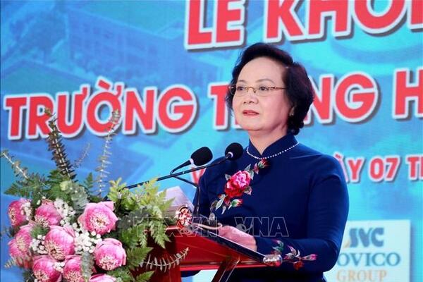 Phó thủ tướng Phạm Thị Thanh Trà dự lễ khởi công Dự án xây dựng Trường Trung học phổ thông Nam Đàn 1