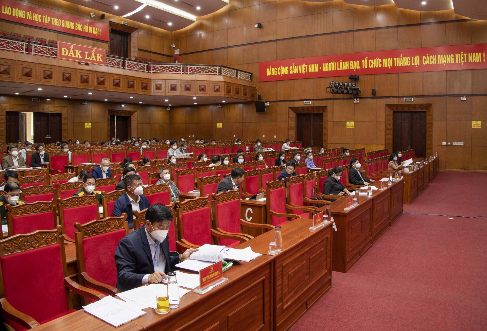 các đại biểu tham dự tại điểm cầu Tỉnh ủy