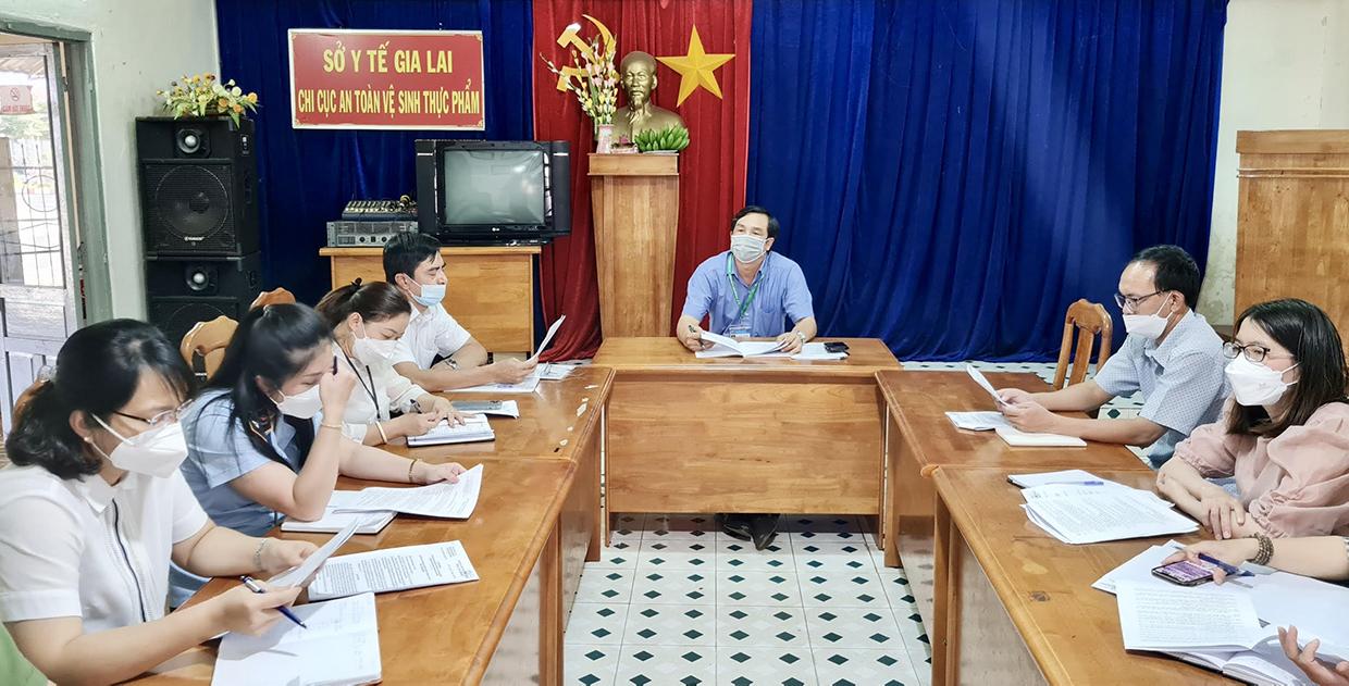 Quang cảnh cuộc họp chiều 17-1. Ảnh: Như Nguyện