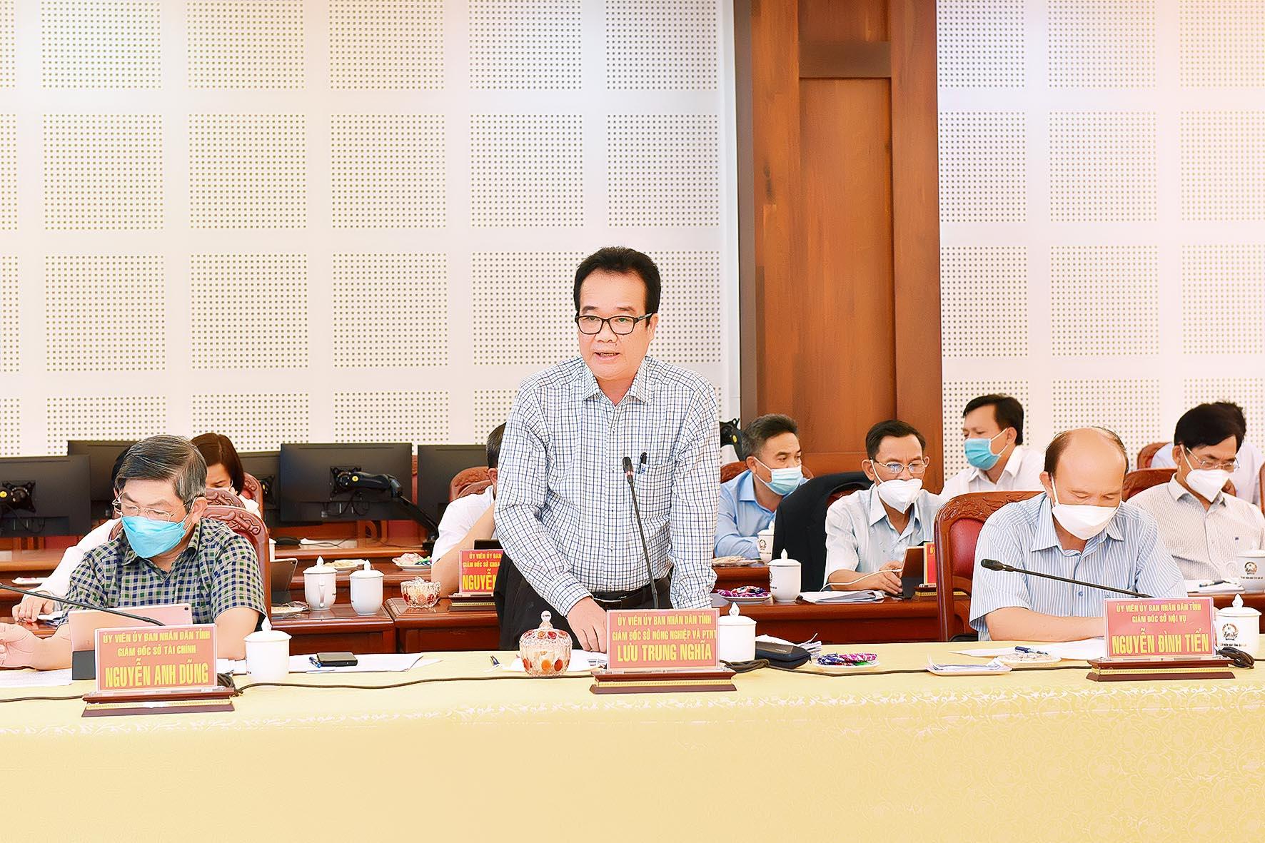 giám đốc sở NN-PT-NT lưu trung nghĩa phát biểu tại hội nghị