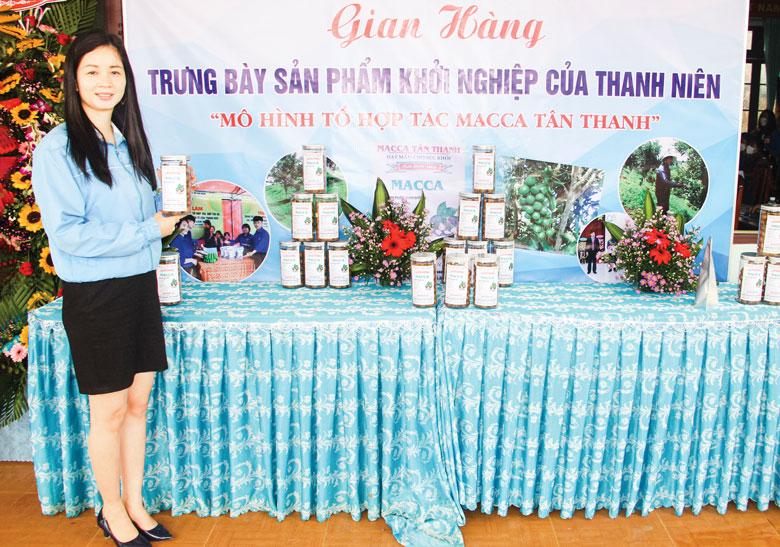 Sản phẩm của mô hình kinh tế tập thể tại Lâm Hà trưng bày giới thiệu đến người tiêu dùng