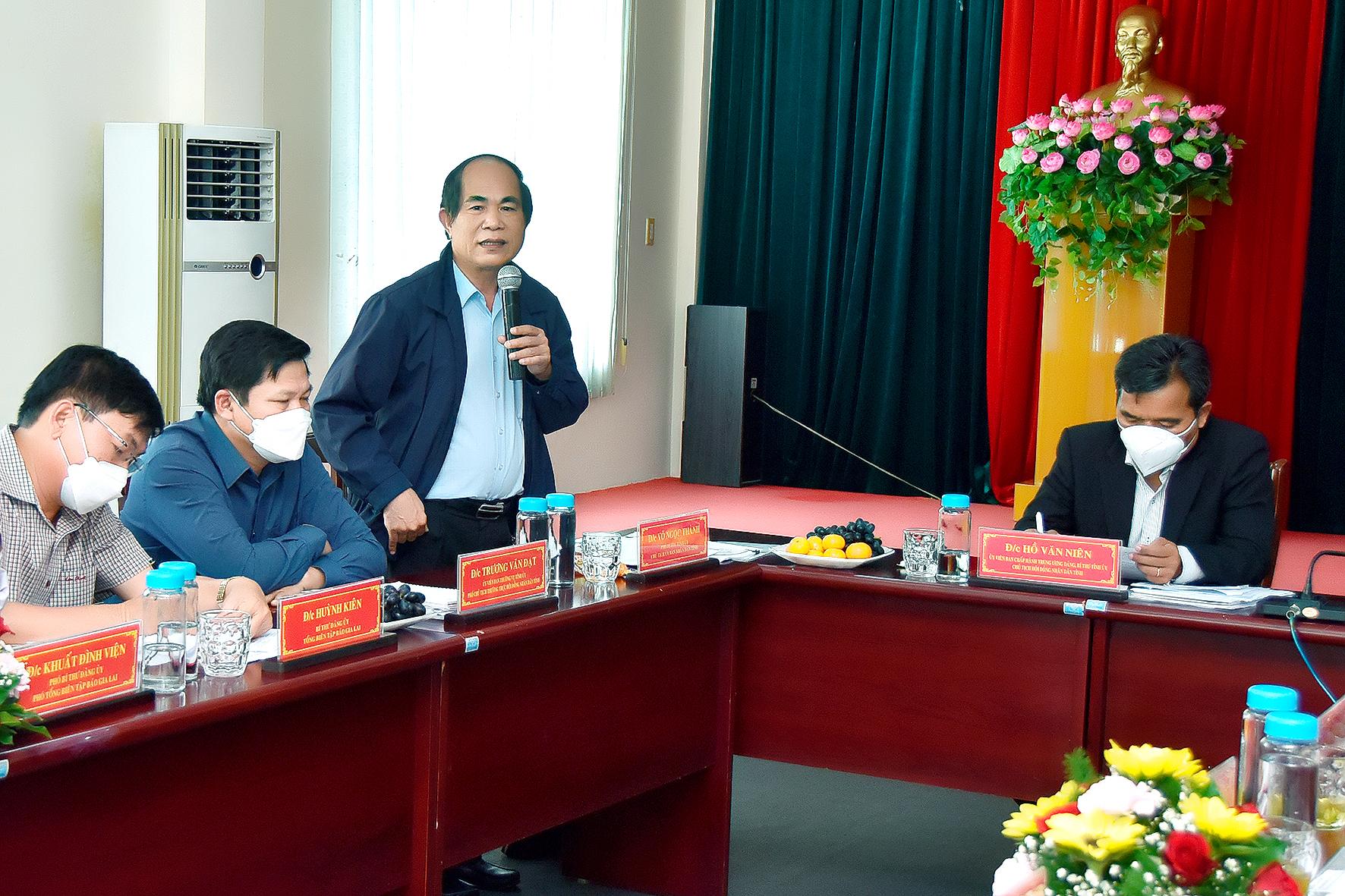 Phó Bí thư Tỉnh ủy, Chủ tịch UBND tỉnh Võ Ngọc Thành phát biểu tại buổi làm việc. Ảnh: Đức Thụy