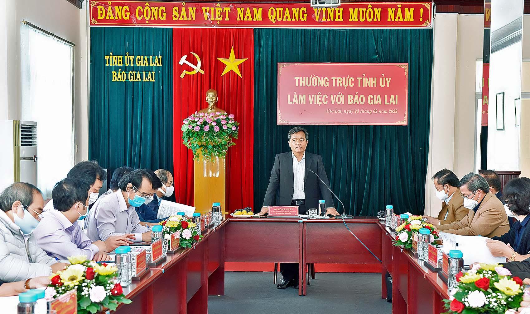 Quang cảnh buổi làm việc. Ảnh: Đức Thụy