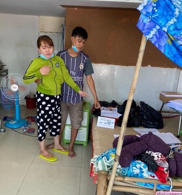 Hai vợ chồng trong đường dây làm giả tài liệu, con dấu của cơ quan, tổ chức. Ảnh: CABC