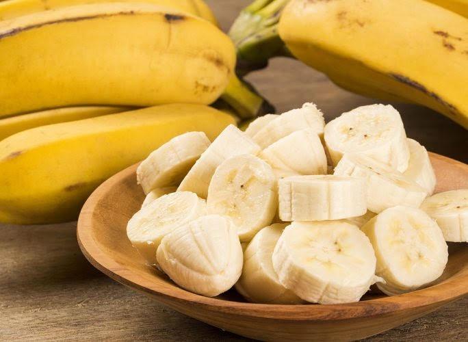 Chuối là một nguồn cung cấp vitamin B6 tuyệt vời với 25% lượng khuyến nghị hằng ngày của bạn. Ảnh: Shutterstock