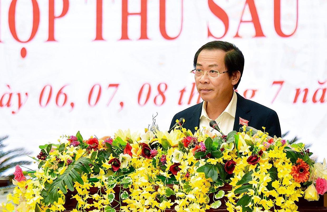 Phó Chủ tịch Thường trực UBND tỉnh Đỗ Tiến Đông đã trả lời các ý kiến, kiến nghị của cử tri. Ảnh: Đức Thụy