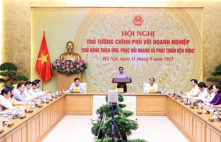 Thủ tướng và các Phó Thủ tướng chủ trì hội nghị tại Hà Nội. Ảnh: Chinhphu.vn