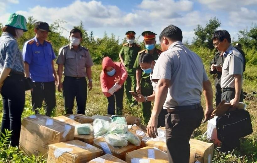 Gần 200 kg ma túy đá được cơ quan chức năng tiến hành tiêu hủy. Ảnh: Viện KSND tỉnh Đắk Lắk