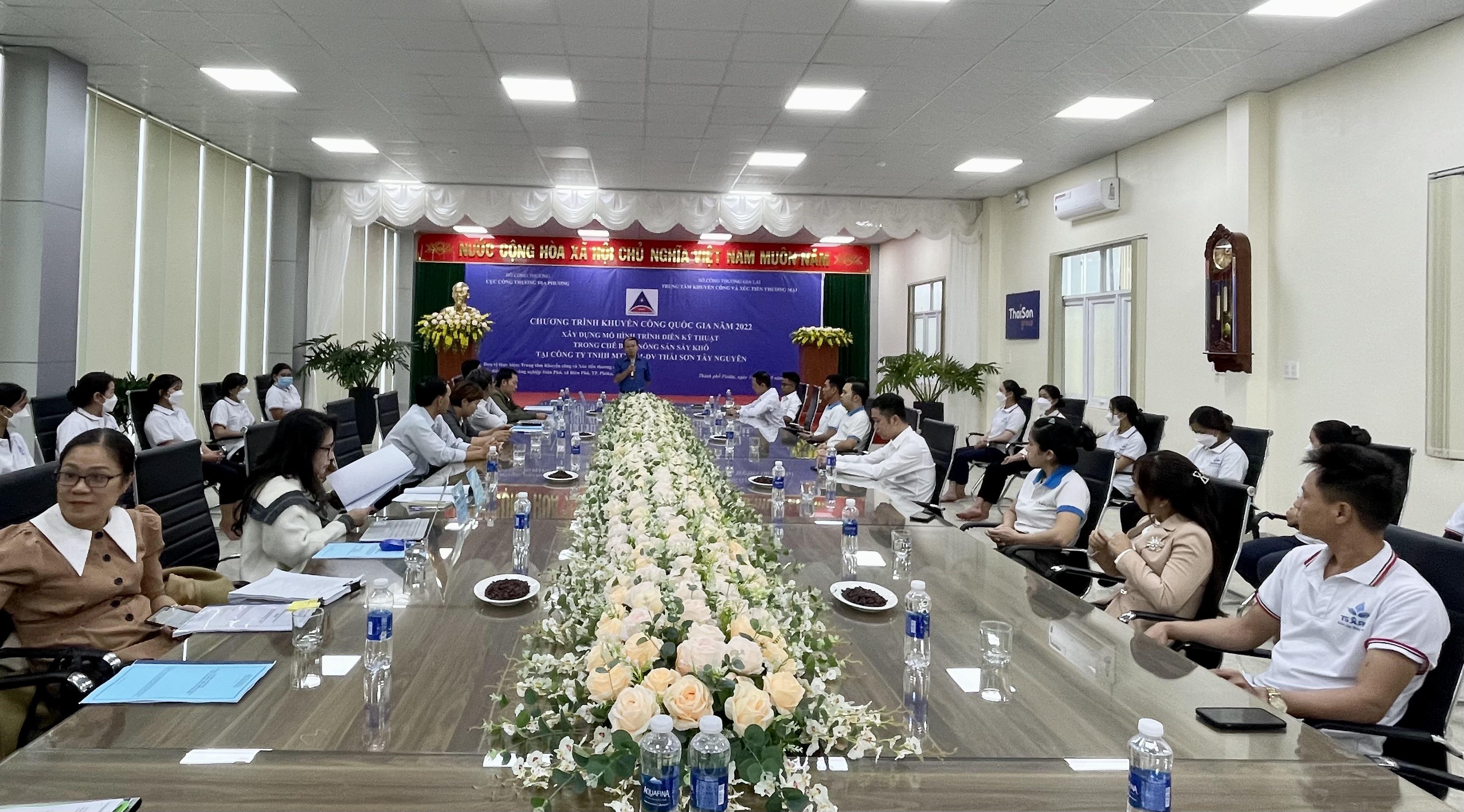 Quang cảnh buổi lễ nghiệm thu. Ảnh: Vũ Thảo