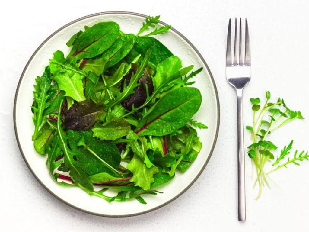 Một số loại rau lá xanh. Ảnh: Shutterstock