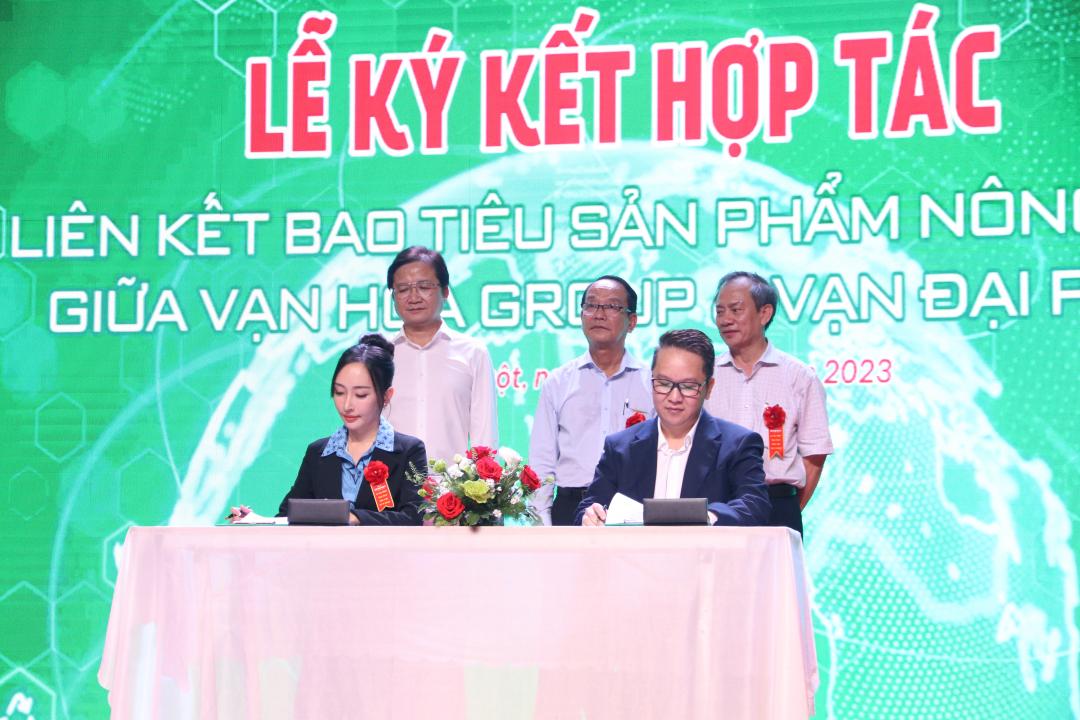 Ký kết họwp tác