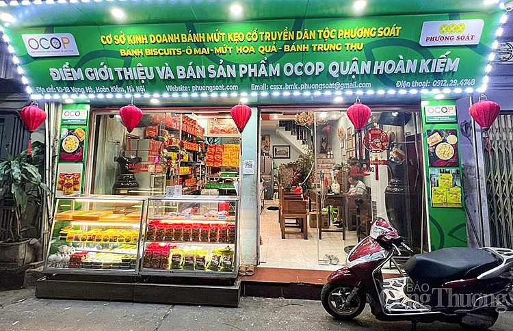 Điểm OCOP- Cửa hàng bánh mứt kẹo Phương Soát, số 10 Vọng Hà, Hoàn Kiếm