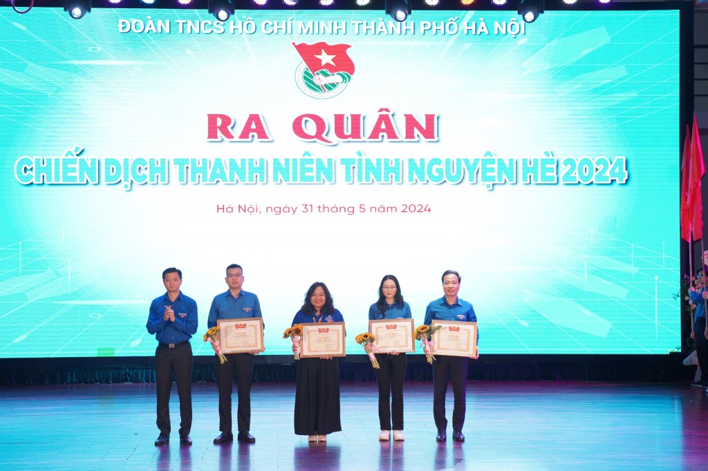 Hướng tới hơn 100.000 lượt đoàn viên, thanh niên tham gia tình nguyện