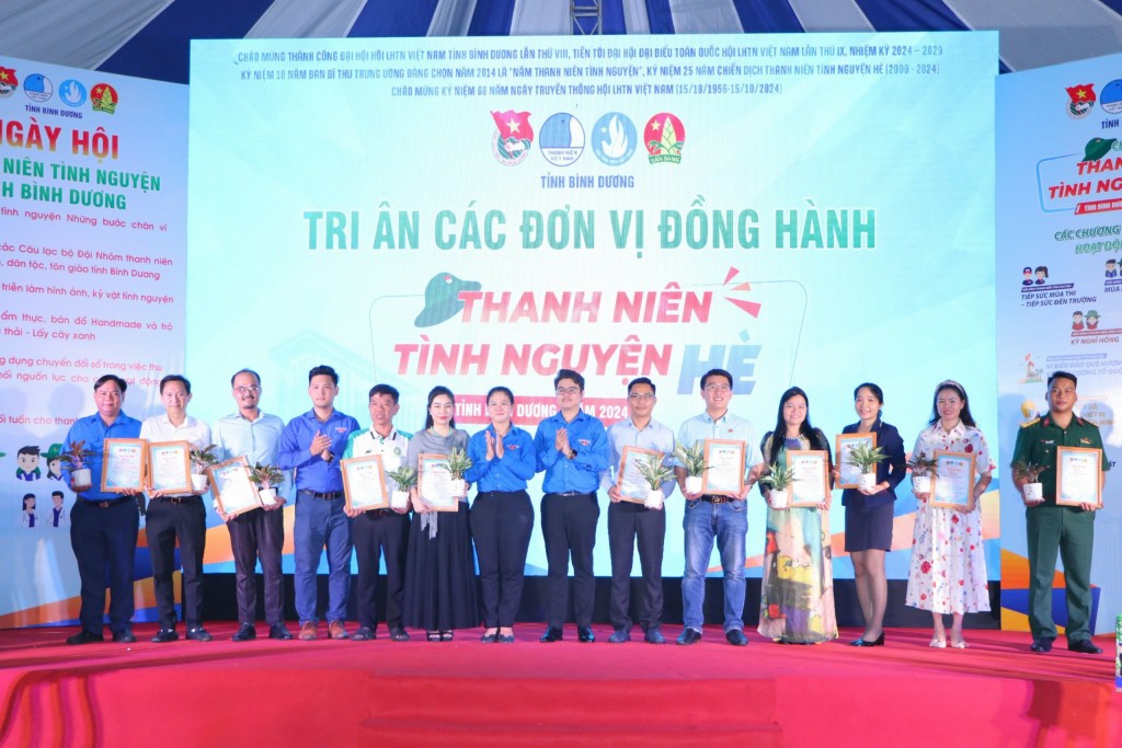 Tổng kết Chiến dịch Thanh niên tình nguyện Hè năm 2024