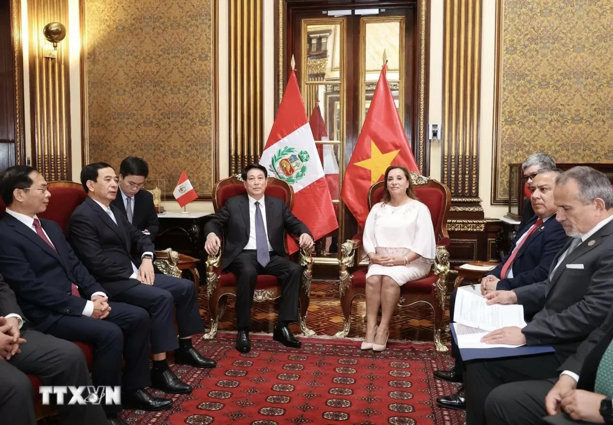 Tổng thống Peru Dina Ercilia Boluarte Zegarra và Chủ tịch nước Lương Cường hội đàm Tổng thống Peru Dina Ercilia Boluarte Zegarra và Chủ tịch nước Lương Cường hội đàm