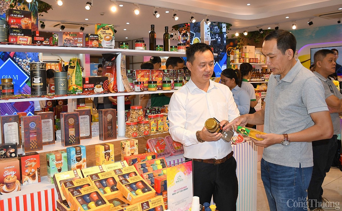 Khai mạc Tuần lễ kết nối giao thương, giới thiệu sản phẩm ngành lương thực thực phẩm Khai mạc Tuần lễ kết nối giao thương, giới thiệu sản phẩm ngành lương thực thực phẩm