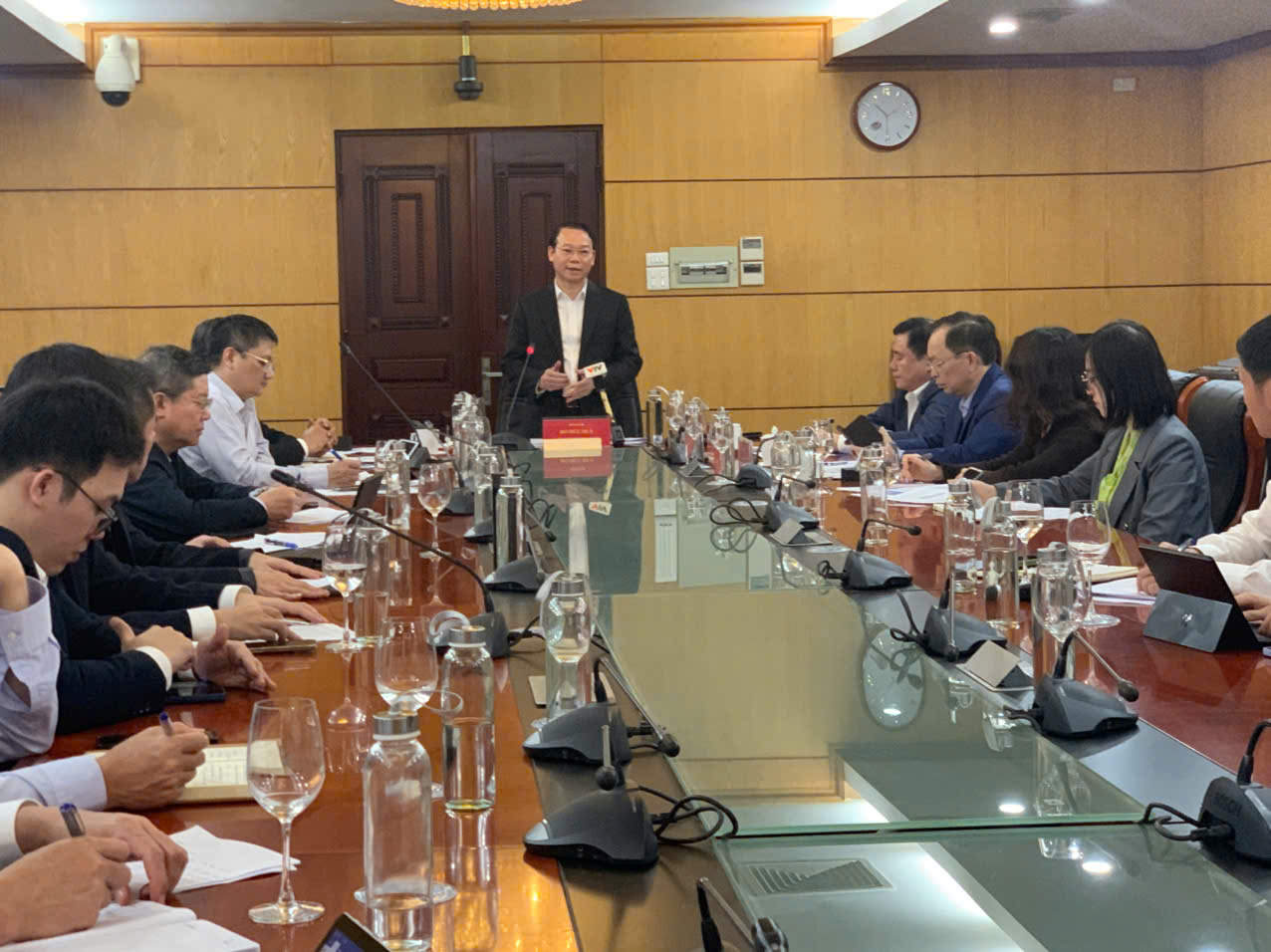 Sáng 4/3, Bộ Nông nghiệp và Môi trường tổ chức cuộc họp về tình hình sản xuất và tiêu thụ lúa gạo Đồng bằng sông Cửu Long. Ảnh: Nguyễn Hạnh