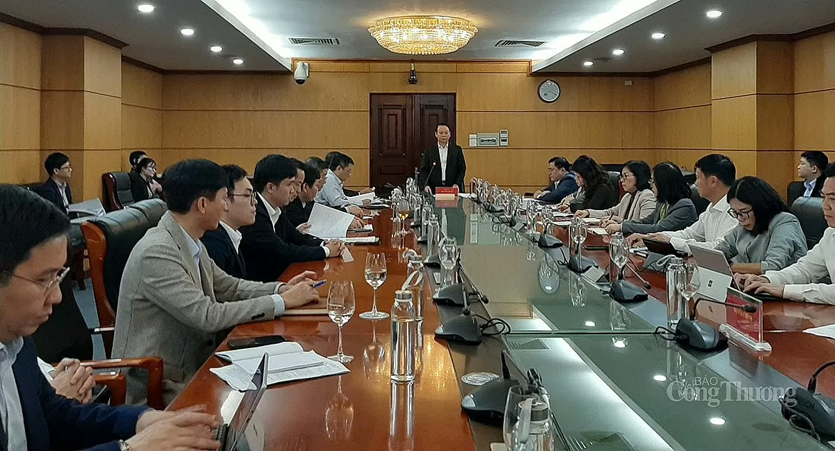 Họp bàn giải pháp sản xuất và tiêu thụ lúa gạo Họp bàn giải pháp sản xuất và tiêu thụ lúa gạo