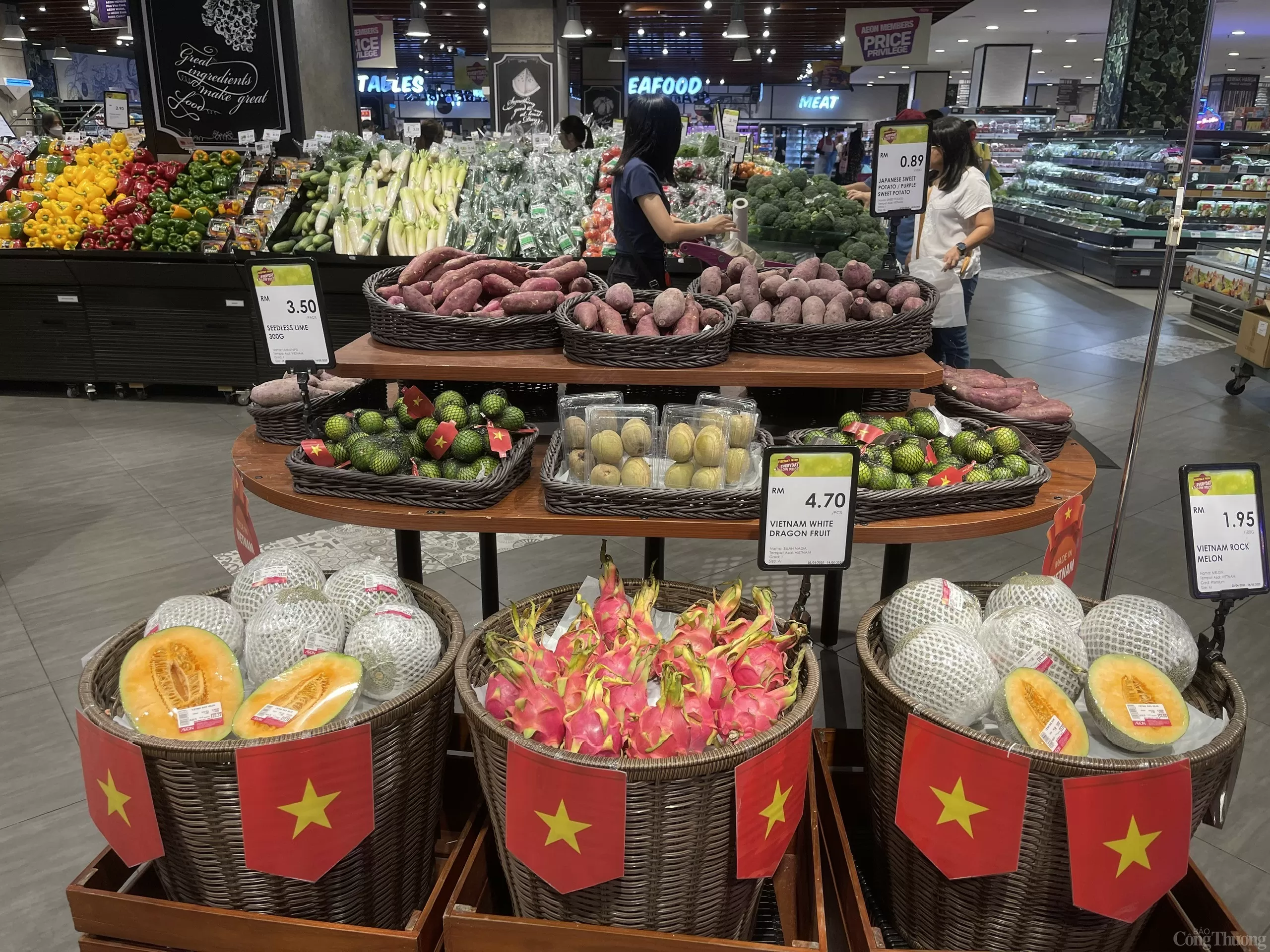 Hội chợ hàng Việt: Bước đệm mở cửa thị trường Malaysia Hội chợ hàng Việt: Bước đệm mở cửa thị trường Malaysia