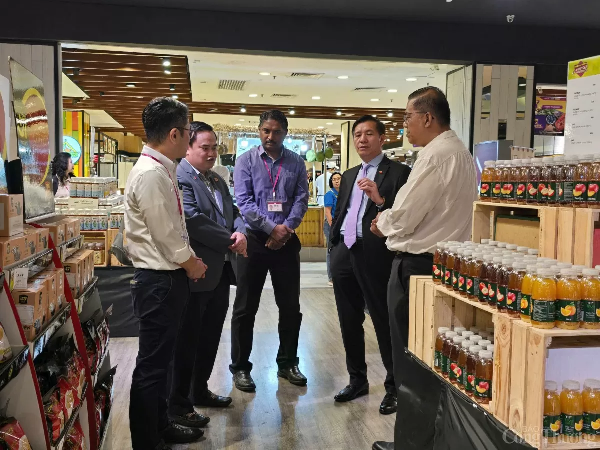 Hội chợ hàng Việt: Bước đệm mở cửa thị trường Malaysia Hội chợ hàng Việt: Bước đệm mở cửa thị trường Malaysia