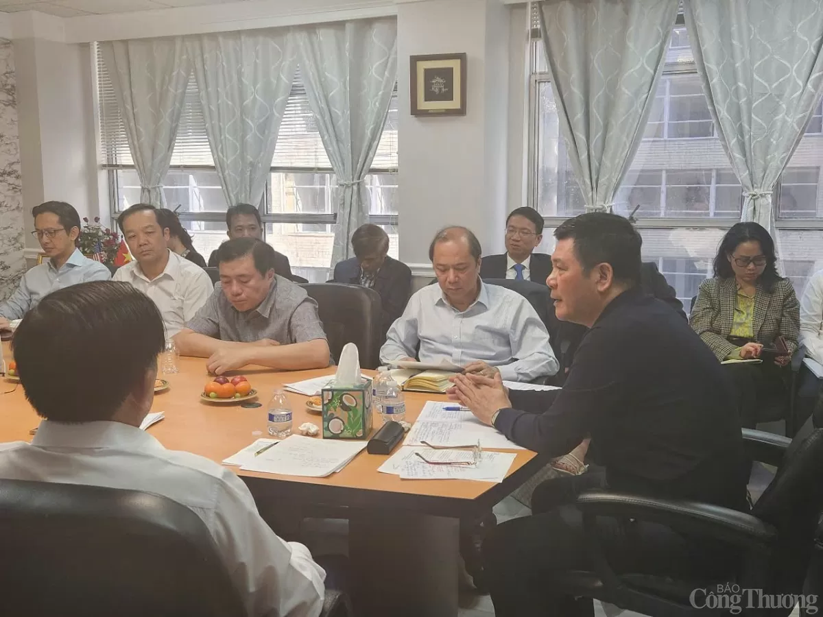 Bộ trưởng Nguyễn Hồng Diên làm việc với Tập đoàn Westinghouse HoaKỳ