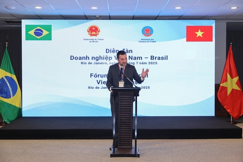 Thứ trưởng Bộ Nông nghiệp, Chăn nuôi và Cung ứng Brazil Luis Renato Alcantara Rua đánh giá quan hệ hai nước đang ở thời điểm lịch sử - Ảnh: VGP/Nhật Bắc