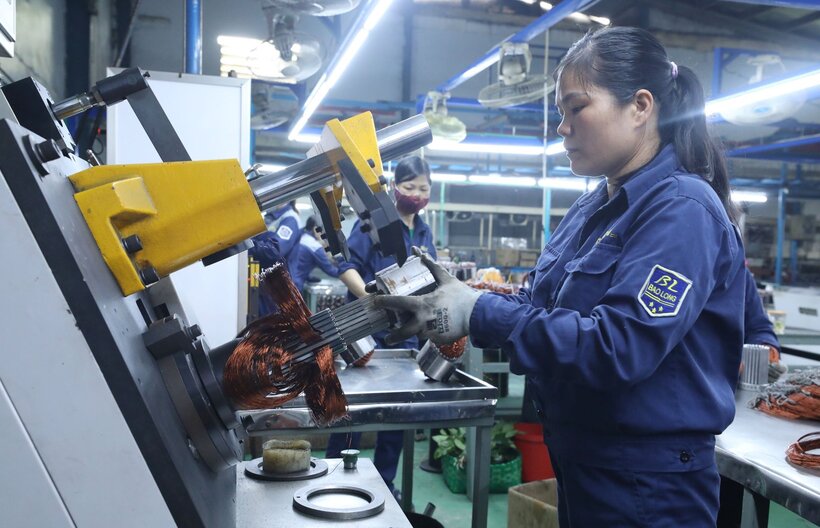 Hoạt động sản xuất công nghiệp trên địa bàn tỉnh Lạng Sơn. Ảnh: Anh Tuấn