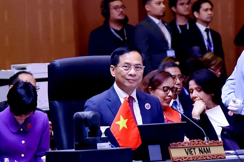 Phó Thủ tướng, Bộ trưởng Ngoại giao Bùi Thanh Sơn nêu bật những giá trị cốt lõi làm nên thành công của ASEAN và đề xuất 3 định hướng hợp tác trọng tâm của ASEAN trong thời gian tới