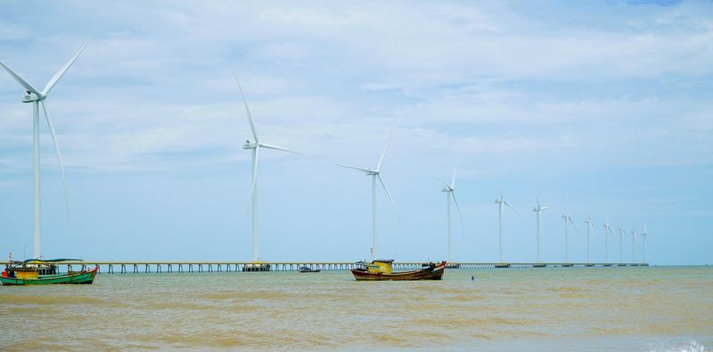 Kinh tế biển là một trong những thế mạnh, với nhiều tiềm năng mà tỉnh Vĩnh Long chú trọng phát triển. 