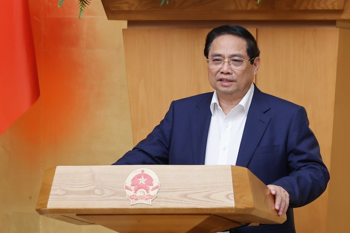 Thủ tướng Phạm Minh Chính phát biểu kết luận Phiên họp Chính phủ chuyên đề xây dựng pháp luật tháng 7/2025. Ảnh: VGP/Nhật Bắc