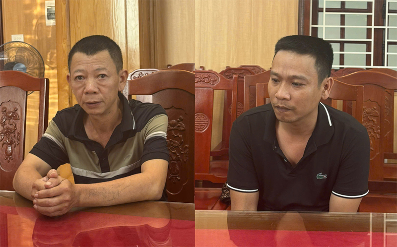 Đối tượng Bùi Thanh Quế (trái) và Đỗ Văn Hưng tại cơ quan Công an. Ảnh: Thái Thanh