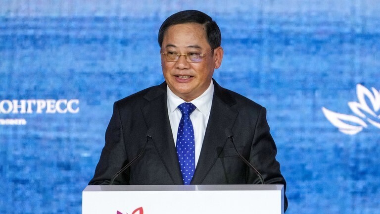 Thủ tướng Lào Sonexay Siphandone phát biểu tại Diễn đàn Kinh tế phương Đông ở Vladivostok, Nga, ngày 5/9/2025. Ảnh: RT