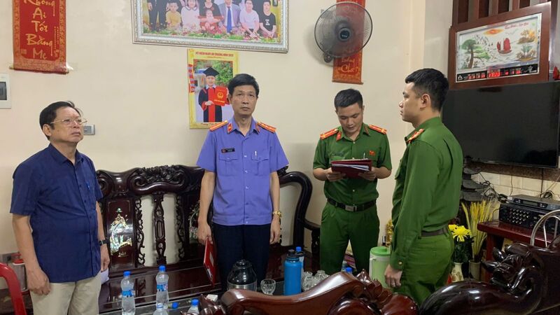 Đối tượng trong đường dây tội phạm do Bùi Quốc Ý cầm đầu bị khởi tố, bắt tạm giam. Ảnh: Công an Thanh Hóa