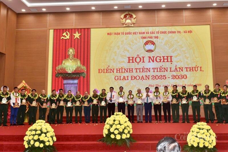 HTX Nấm Tam Đảo vinh dự được tôn vinh danh hiệu Điển hình tiên tiến lần thứ I, giai đoạn 2025–2030 tỉnh Phú Thọ. Ảnh: Thu Thủy