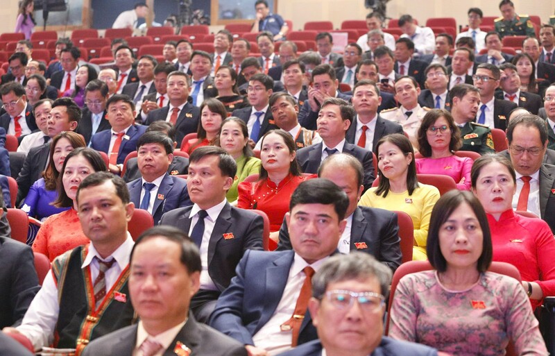 Các đại biểu chính thức đại diện cho hơn 147.000 đảng viên của 139 đảng bộ trực thuộc Đảng bộ tỉnh.