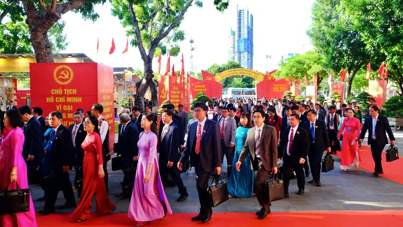 Đại hội đại biểu Đảng bộ tỉnh Gia Lai lần thứ I, nhiệm kỳ 2025 - 2030 diễn ra tại tại Trung tâm Hội nghị tỉnh Gia Lai (phường Quy Nhơn).