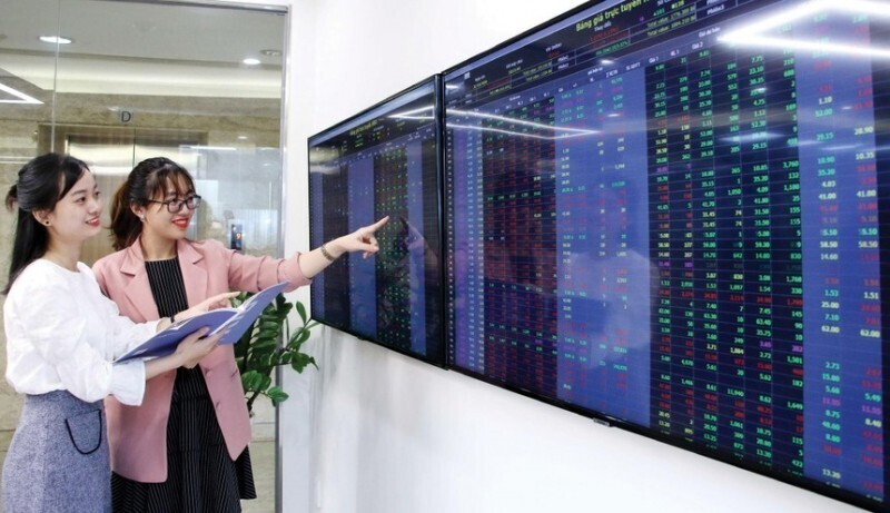 Ông Nguyễn Công Hùng - Chủ tịch Hội đồng quản trị Công ty cổ phần SCI bị xử phạt vi phạm hành chính 175 triệu đồng vì thực hiện giao dịch cổ phiếu không báo cáo về việc dự kiến giao dịch. Ảnh minh họa.