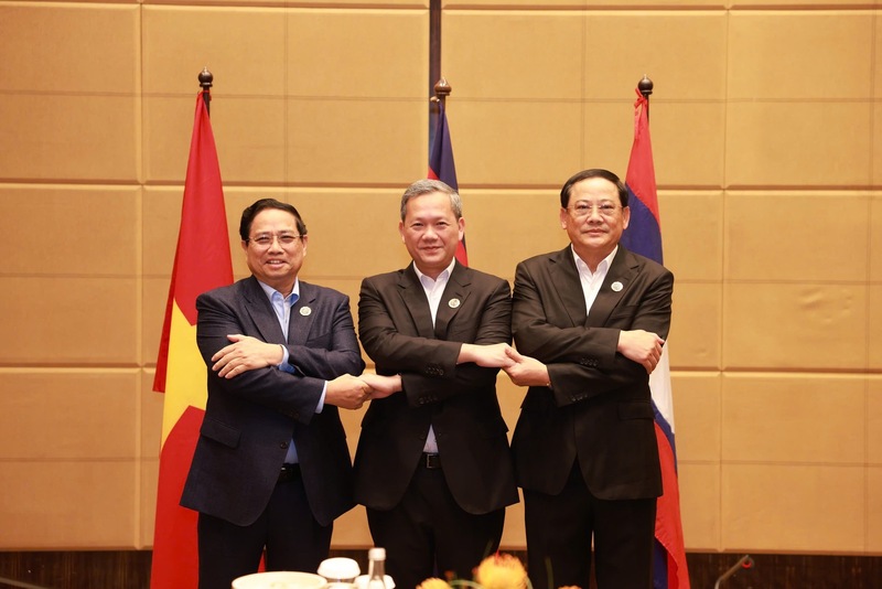 Thủ tướng Chính phủ Phạm Minh Chính và Thủ tướng Campuchia Hun Manet, Thủ tướng Lào Sonexay Siphandone. Ảnh: VGP/Nhật Bắc