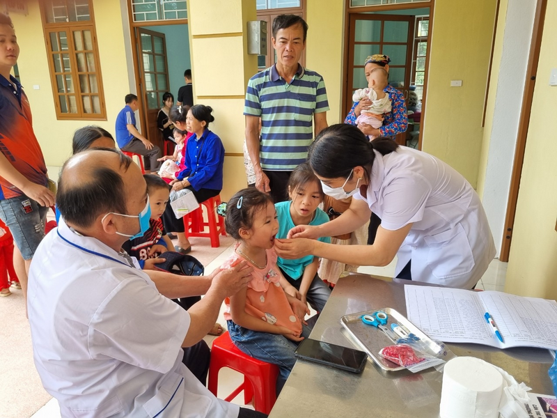 Nguồn lực của Dự án 7, giúp cho việc chăm sóc sức khỏe Nhân dân, nâng cao thể trạng, tầm vóc người DTTS; phòng chống suy dinh dưỡng trẻ em được nâng cao