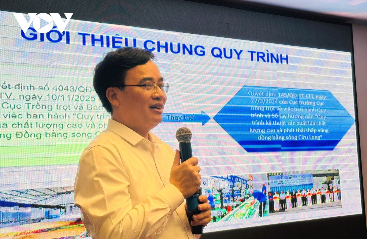  Đại biểu tham dự hội nghị phát biểu.