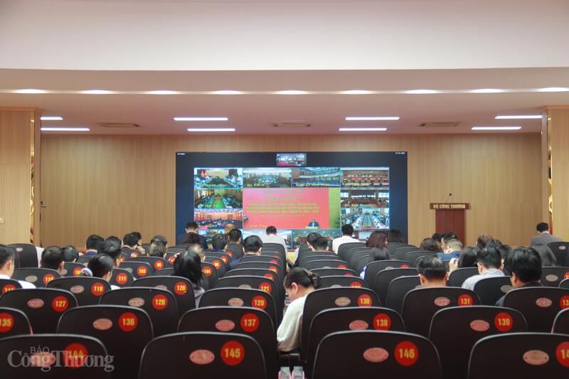 Quang cảnh hội nghị. Ảnh: Thanh Tuấn