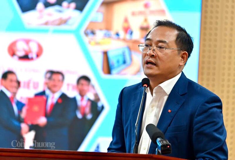 Những khoảnh khắc tại Hội nghị tổng kết công tác ngành Công Thương năm 2025, triển khai nhiệm vụ 2026 - 20