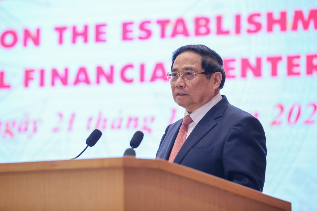 Thủ tướng cho rằng, việc đưa Trung tâm tài chính quốc tế vào hoạt động là sự khởi đầu của một quá trình đổi mới cả về số lượng, chất lượng, hiệu quả đối với sự phát triển thị trường tài chính - Ảnh: VGP/Nhật Bắc Thủ tướng cho rằng, việc đưa Trung tâm tài chính quốc tế vào hoạt động là sự khởi đầu của một quá trình đổi mới cả về số lượng, chất lượng, hiệu quả đối với sự phát triển thị trường tài chính - Ảnh: VGP/Nhật Bắc
