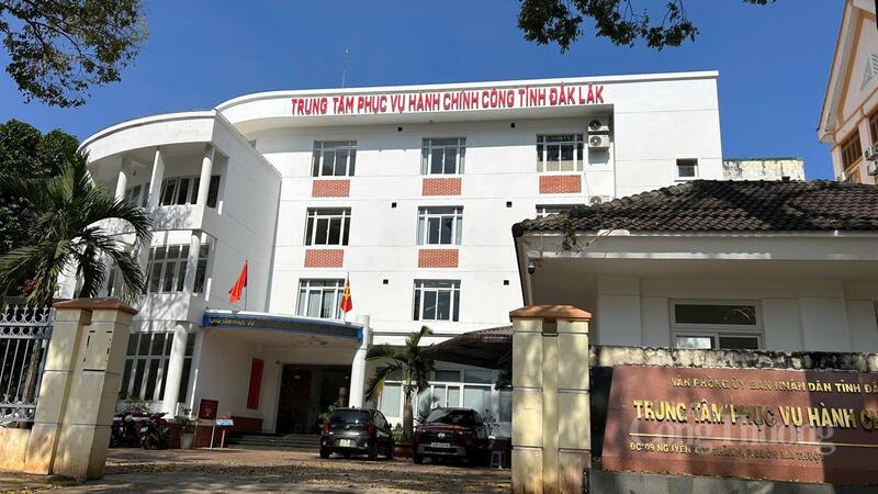 Trung tâm phục vụ hành chính công tỉnh Đắk Lắk ở số 09 đường Nguyễn Tất Thành, phường Buôn Ma Thuột. Ảnh: Vũ Long