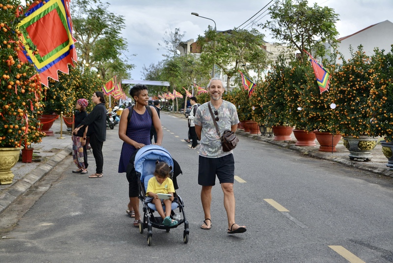 Ngày hội thu hút đông đảo người dân và du khách đến tham quan, chụp ảnh lưu niệm. Ảnh: Ngọc Thảo